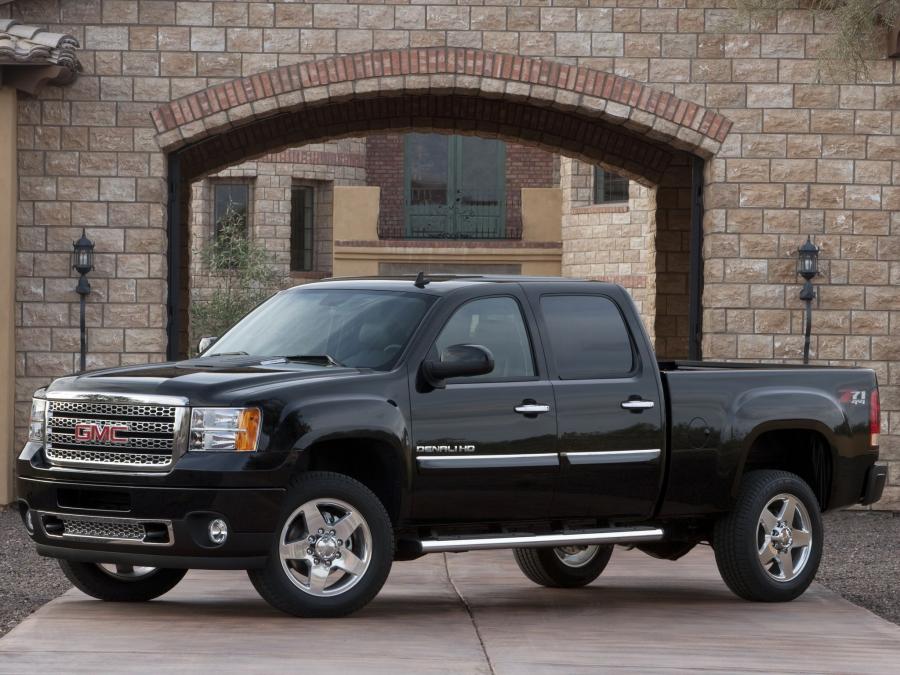  GMC Sierra Denali HD 2010 года  (фото 8 из 15)